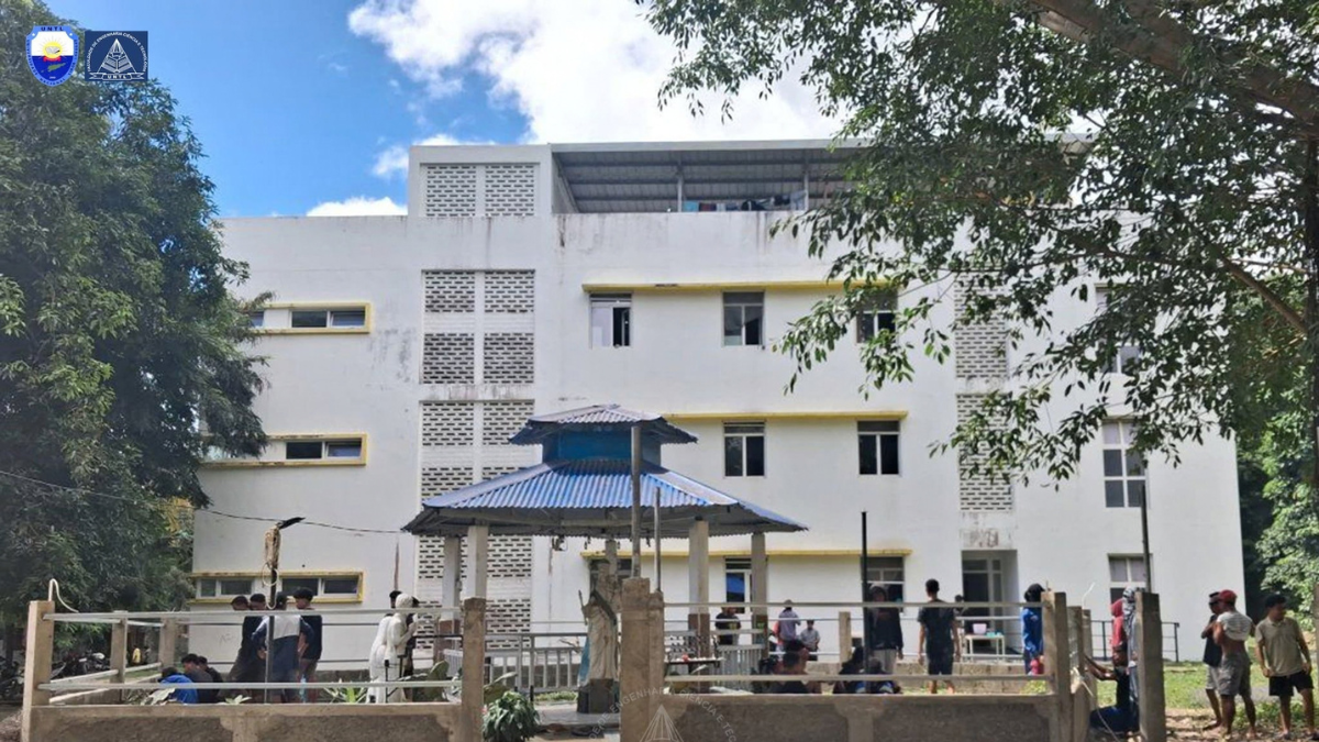 Estudante Fakuldade Enjeñaria Halo Reabilitasaun No Konstrui Moru Protesaun Ba Gruta Nain Feto Iha Dormitóriu FECT