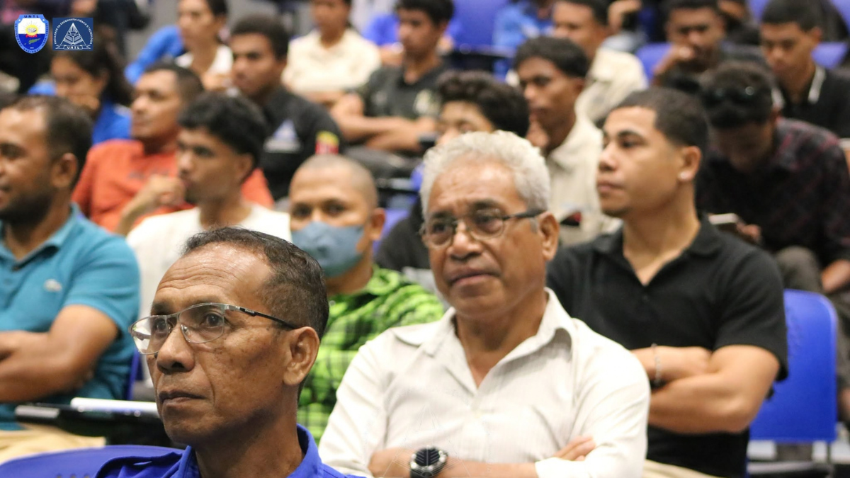 FECT Realiza Semináriu Sientífiku Kona-ba Rezultadu Peskiza Husi Kandidatu Graduadu Mestradu Iha Área Enjeñaria