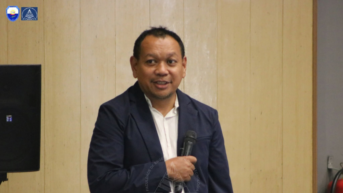 FECT Realiza Semináriu Sientífiku Kona-ba Rezultadu Peskiza Husi Kandidatu Graduadu Mestradu Iha Área Enjeñaria