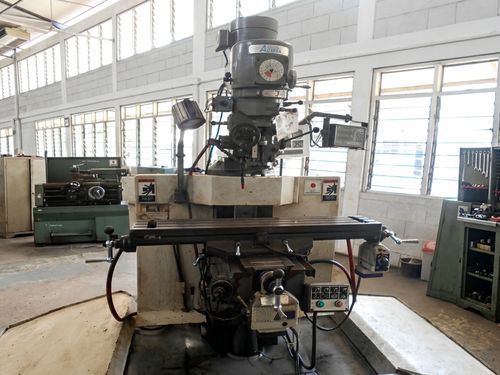 Milling machine